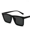 Occhiali da sole Trendy for Uomini alla moda e minimalista Sunnies Sunnies Women Street PO Styling Eyegless