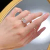 2024チョウコンの手作りの結婚指輪ラグジュアリージュエリーリアル100％925スターリングシルバーラディアントットホワイトモイサナイトダイヤモンドジェムストーンパーティー女性エンゲージメントバンドリング