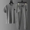 Suit de sport décontracté à glace d'été HOMME PLANT T-shirt mince plissé en deux pièces pour hommes de haute qualité survêtement 240410