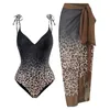 Kvinnors badkläder 2024 Leopard Retro One Piece Swimsuit Kvinnor Afrikan med kjol Sexig baddräkt Monokini Cover Up Bodysuit Beach Wear