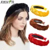 Haarrubberbanden Haaraccessoires Brede glanzende wevende haarbanden Gevlochten hoofdband Haar Haar Fashion Hair Bands Bezel hoofdtooi brede zijde tulband Y240417