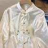 Kvinnors blusar satin tröjor kinesisk stil silk lös mode kvinnor toppar vår/sommar blommig vintage kläder ycmyunyan