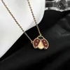Designer Brand Gloden Van Clover Ladybug Necklace Womens Red Agate Pendant Collar Chain 18K Rose Gold