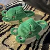 Slipare 2024 Green Frog Cartoon Cotton Ladies Winter Fashion Home Fluffy Slipper Non-Slip Women's Shoes Inomhusdjur Slides