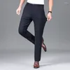 Herenbroek 2024 Polyester rechte mannen Casual Long Pant Business Comfortabele broek Simplicity Pak vaste kleurgrootte 42