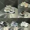 RUN Sneakers Designer Shoes Men Women Embroidery Interlocking Shoes Turquoise Yellow Fashion Rubber Retro Trainer