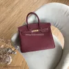 Tote Designer Bags Cowhide Classic Bag Lady Handbags Handbag Versatile Top Layer Lychee Grain Fashion Leather Women's Vintage Lady EYP0