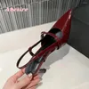 Sandálias Bombas de Slingback Glor Glosdback Red Ponto de Couro de Couro Patente Sapas de Salto de Kitten Sapatos de Partido Elegante Feminino Sexy Sexy