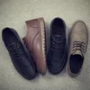 Scarpe casual in pelle maschile designer in stile britannico Banda di lusso Mococcasins da uomo Sneaker