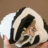 Zapatillas para bebés a cuadros pequeños zapatos de niña para niña recién caminante