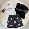 Designer Kids Vêtements Summer Souts Boys Tracksuits Casual Letter Baby Girls Kid T-shirts Pant