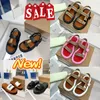 Sandals comfort di moda sandali sandali sandalo sandali sandali in pelle scivoli sandali estivi sandles di lusso per donne pantofole per cinturini da spiaggia taglia 35-42