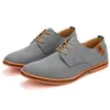 Casual schoenen voor mannen 2024 Spring herfst Heren Suede klassieke sport comfortabel formeel flat