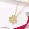 Designer Brand Van Three Flower Necklace Exquisite Glod Plated 18K Gold Full Diamond Pendant with Collar Chain for Women