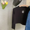 Kläder sätter flickor set vår- och höstsäsong Nytt koreansk broderad brev t-shirt topp denim kjol stickad 1 Q240417