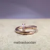 Anillos de joyería de diseñador de alta gama para carter de mujer y anillo de uñas exquisito sofisticado para mujeres simples y colocadas con un anillo de apertura de piedra de circón punk ajustable