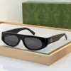 Diseñador Deluxe Small Frame Gafas de sol Acetato Oval Marco negro ovalado Small Sun Gafas de sol sexys 1771