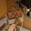 Bolsa de praia de palha de cordão para mulheres 2024 Bolsas de designer de luxo de verão Hit Hit Color Tassels ombro Crossbody Box Sac A Main