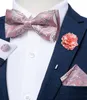 Предварительно связанные галстуки для мужчин для мужчин Pink Paisley Jacquard Butterfly Knot Pocket Square Cufflinks Corsage Set для свадьбы 240418