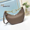 Cowhide One 2024 Stud Small Bag Vallentiiino Shoulder Bags Evening Women Purse Design Crossbody Saddle Handbag High-end Fashionable Slimming Chain U8J2