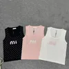 24デザイナータンクキャミスTシャツファッションTシャツ女性レターシャツ刺繍プレスドリルベストイコールレディーストップブラウス私のトップスポットズストリートウェアタンクトップ