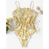 Kobiety w strojach kąpielowych potarte kobiety wysoko cięty stroje kąpielowe One Piece 2024 Seksowne Body Bodysuit Yellow Ruched Beach -Owear Letni garnitur kąpielowy