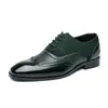 Chaussures décontractées Fashion Marque Men's Cuir Retro Wedding Men Dress Mocasins Oxfords Man Chaussures Homme 38-48