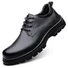 Swobodne buty ręcznie robione biznesu mężczyzn mężczyzn 2024 mężczyzn Oxford retro oryginalna skórzana moda oddychająca trampki