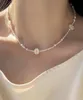 Chokers modaya uygun basit doğal tatlı su inci kolye güzel papatya boncukları kadınlar için eşsiz cazibe ile süslenmiş gargantillas co5789852