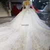 Robe de mariée en ligne moderne