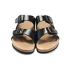 Gratis fraktdesigner tofflor män kvinnor glider skor designer sandaler boston clogs mules designer clog mens kvinnor sandles glider sandales sandalier hotsale