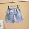 Babymeisjes Zomer Katoenen denim shorts broek peuter kinderen schattige zwaan bloem zachte jeans voor tiener meisjes kinderen kleding 240418