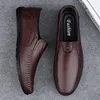 Scarpe casual uomini scivolano sulla moda mocassini italiani vera pelle oxford per mocassini alla moda formale