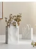 Vases Vase Bag Container Modern Decoration Creative Home Crafts Decor Ceramic Accessories White Flower Portable Desktop Dried Art
