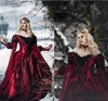 ゴシック様式の眠れる森の美女プリンセスウェディングドレス中世のブルゴーニュとブラックスリーブレースアップリケビクトリア朝のマスカレードブライダルガウン