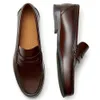 Vintage Top Layer Echte lederen slip op Loafers Ademende mocassins Rijden Design Casual Cowhide Shoes For Men 240410