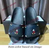 Designer sandalen slippers rubberglaasjes bloemen brokaat vrouwen mannen slipper platte rubber slippers mode gestreepte bloemen dierenafdrukken zomer strandschoenen glijden