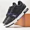 Designer Cowide Casual Schuhe für Männer und Frauen Neues Paar TPU Outsohle Bizshoes Brief Drucksticke Mode Joker Persönlichkeit Legal Kopie Coach Sneakers A48