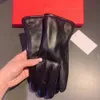 Модельер -дизайнер женский бренд v Письмо пять пальцев перчатки для зимней осени кашемирные кожа перчатки перчатки на открытом воздухе со спортом с коробкой