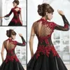 Victorian Gothic Masquerade Brautkleider hoher Hals rot und schwarz A-Linie-Spitzen-Applikationen Gothische Brautkleider Perlen Rücken WEDDI308G