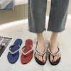 Sommer Frauen Perlschuhe Fashion Ladies Designer Flip-Flops Ladies Beach Sandals Beach Outdoor Flachschuhe Sandalen 240402