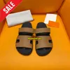 Slyckor Chypre Sandal Designer Sliders Flop Flops Platta sandaler för strandkomfort kalvskinn Läder naturlig mocka getskinn i brunt och svart för kvinnor och män mulor