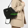 Кожаные рюкзак сумки с доверенным роскошным KY Сумочка Новый дизайн классический универсальный линейный рисунок. Рабочечная сумка для женской сумки Высококлассники с логотипом HBD171