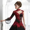Victorian Gothic Masquerade Brautkleider hoher Hals rot und schwarz A-Linie-Spitzen-Applikationen Gothische Brautkleider Perlen Rücken WEDDI308G