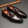 Zapatos de vestir diseñador de moda para hombre mocasines genuinos cuero hecho a mano marrón negro casualidad casual de negocios calzado para hombres