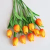 Dekorative Blumen künstliche Blumenstrauß Dekor für Home Tisch pu Tulip Branch Real Touch Hochzeit Party Display Po Requisiten Geschenke 11pcs