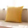Подушка светло-желтый бархатный крышка прекрасное качество.