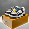2024 Nya designer casual skor män tränare maxi sneaker multicolor bläckstråle tjock sula förhöjd träning sko denim mönster gummi duk läder x49
