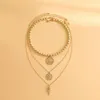 Kedjor Rose Relief Pendant Necklace Layered Coin tröja för kvinnor Treskikts pärlkedja Metallsmycken Tillbehör