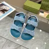 Designer Léopard Imprimé femmes Sandales Jelly Rubber Sandal Mini Plate-gouttes Plateforme de boucle Boucle Blue Cowboy Sandale d'été NO4646 Cowboy bleu clair NO4646